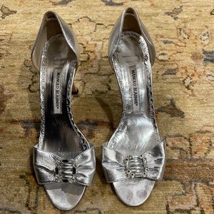 Manolo blahnik Womens size 38.5 sparkly silver heels - so cute and comfortable
